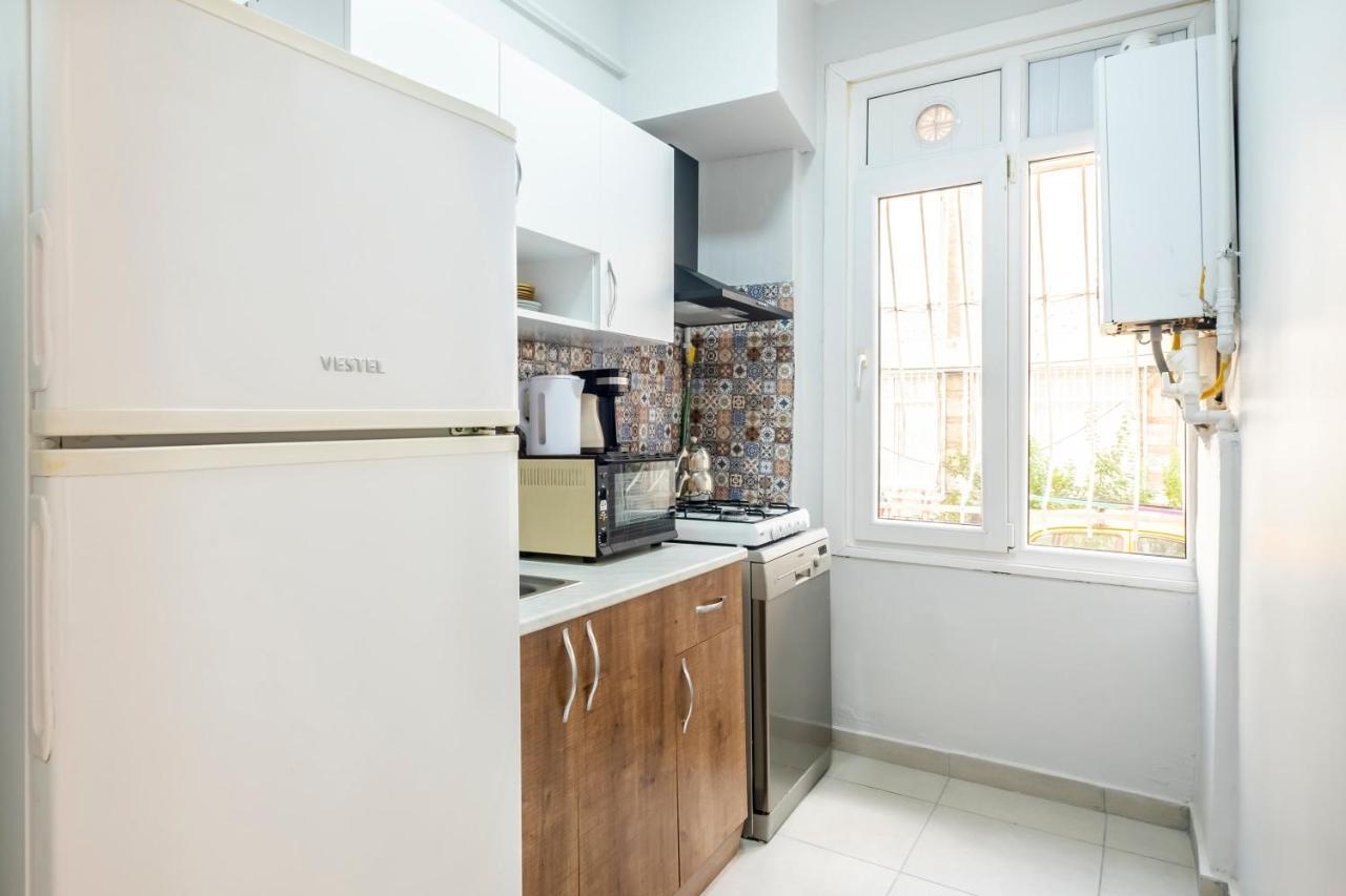 Lovely Flat Near Shore And Trendy Spots In Kadikoy Istanbul Bagian luar foto