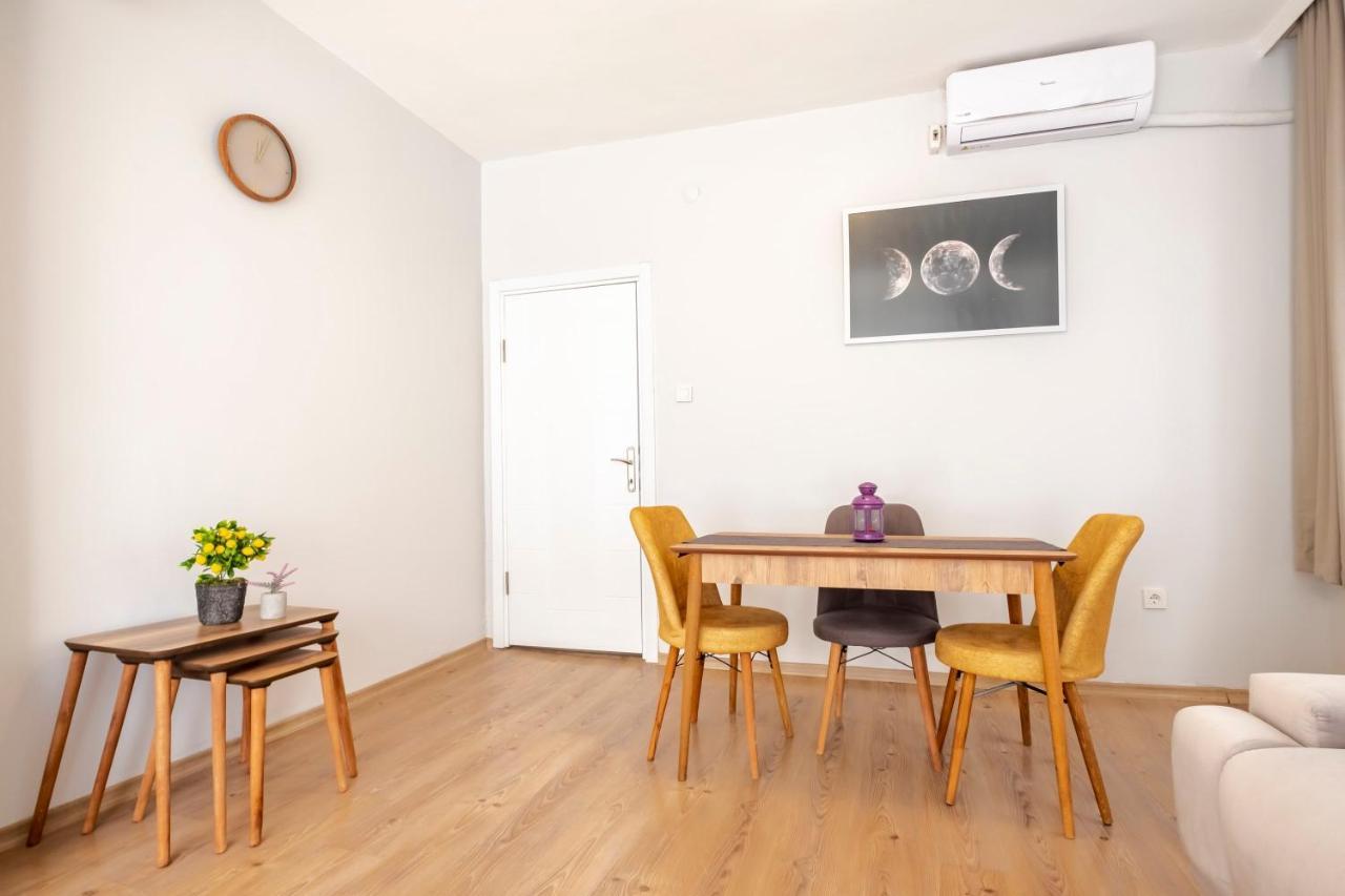 Lovely Flat Near Shore And Trendy Spots In Kadikoy Istanbul Bagian luar foto