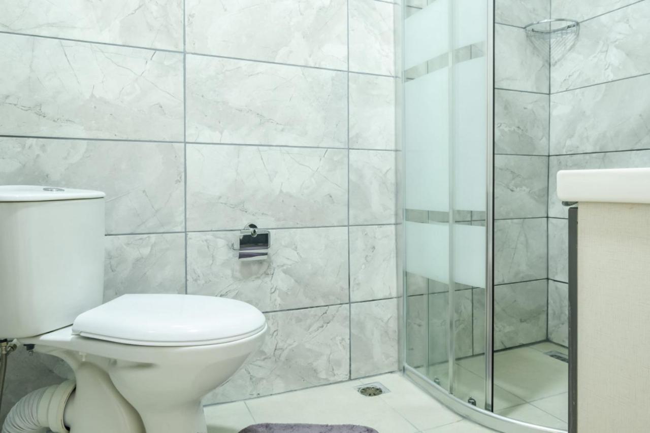 Lovely Flat Near Shore And Trendy Spots In Kadikoy Istanbul Bagian luar foto